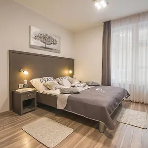 Holiday Center Ivona Apartman